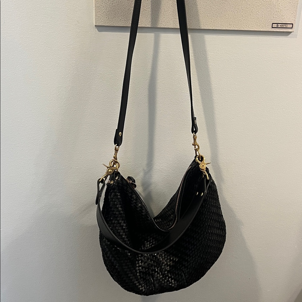 Elegant Black Woven Shoulder Bag